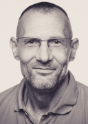Portrait: Prof. Ulrich Heinkel