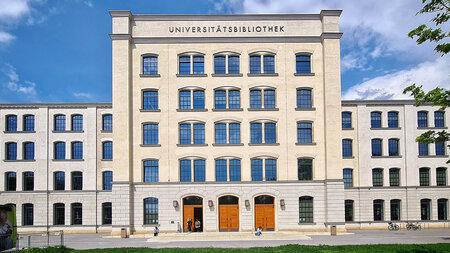 Building of the University Library.